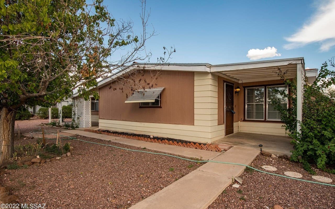 Exterior of 3042 West Pincushion Lane