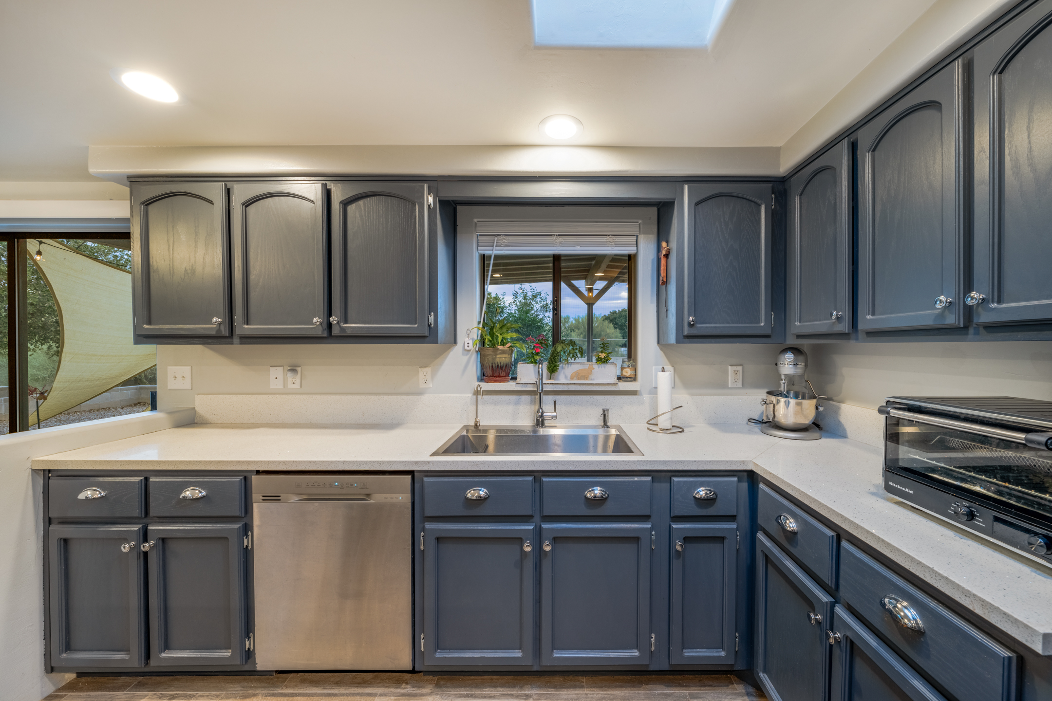 Kitchen · island seating
