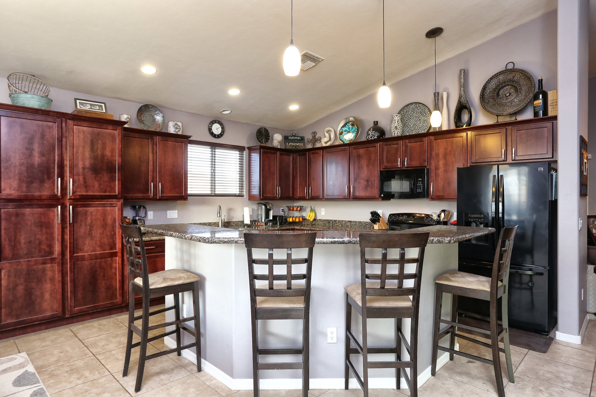 Warm luxury kitchen