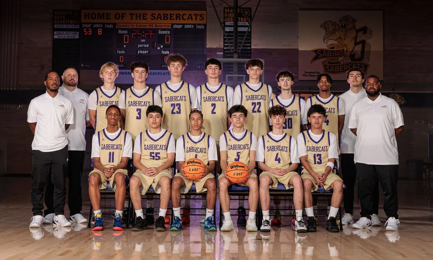 Zach with the Sabino basketball team